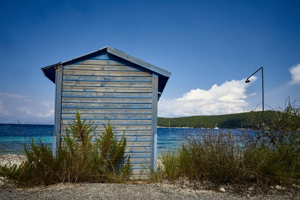 Krouzeri Beach Apartments Nisaki  Exteriör bild