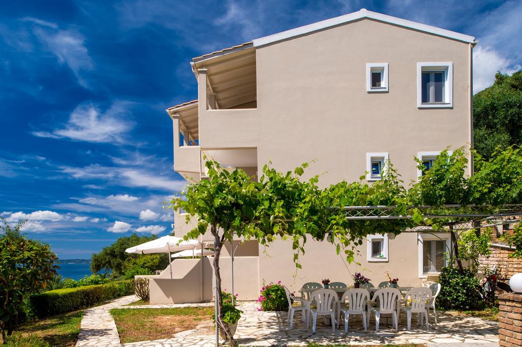 Krouzeri Beach Apartments Nisaki  Rum bild