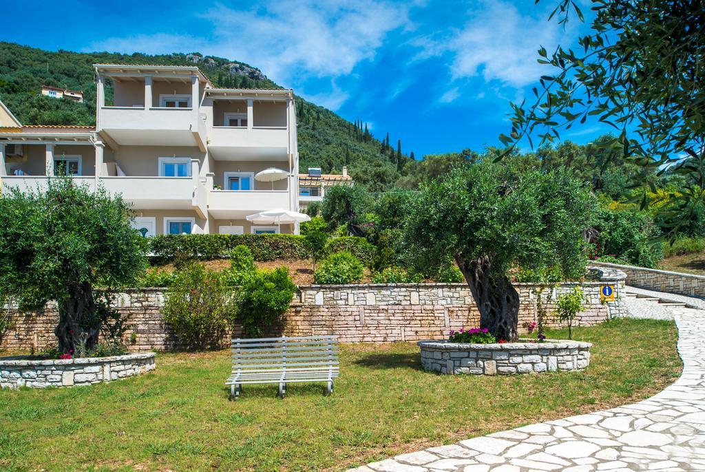 Krouzeri Beach Apartments Nisaki  Rum bild