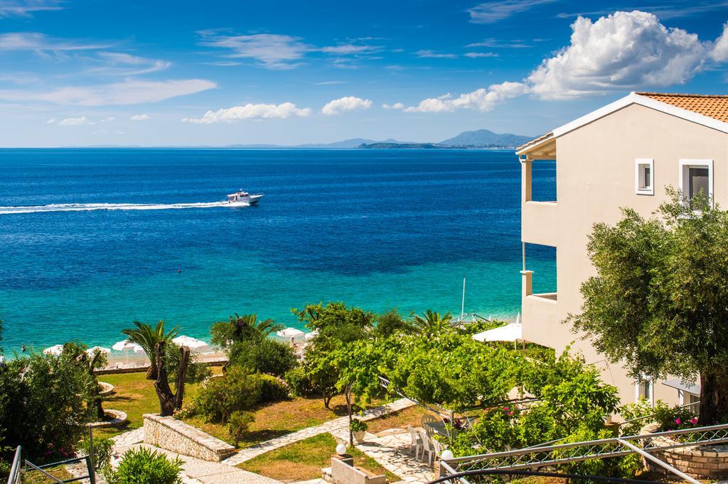 Krouzeri Beach Apartments Nisaki  Rum bild