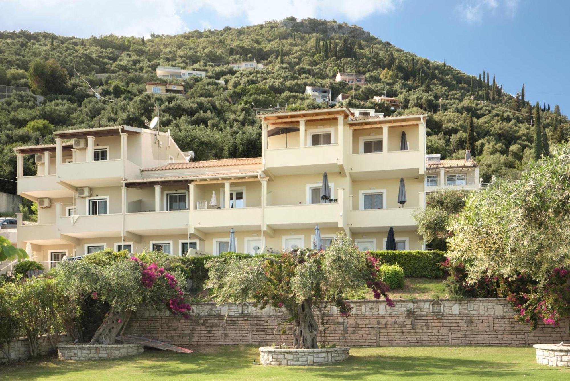Krouzeri Beach Apartments Nisaki  Exteriör bild